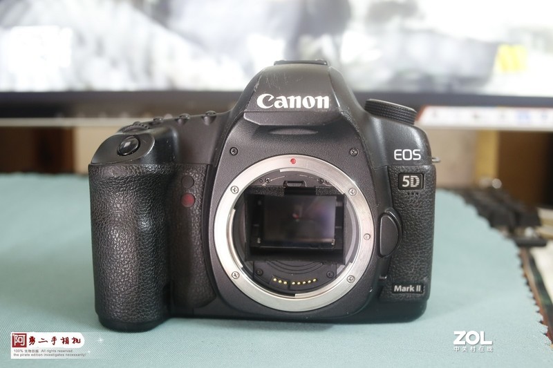 8.13日 佳能5D2 现货 价1580 不讲价