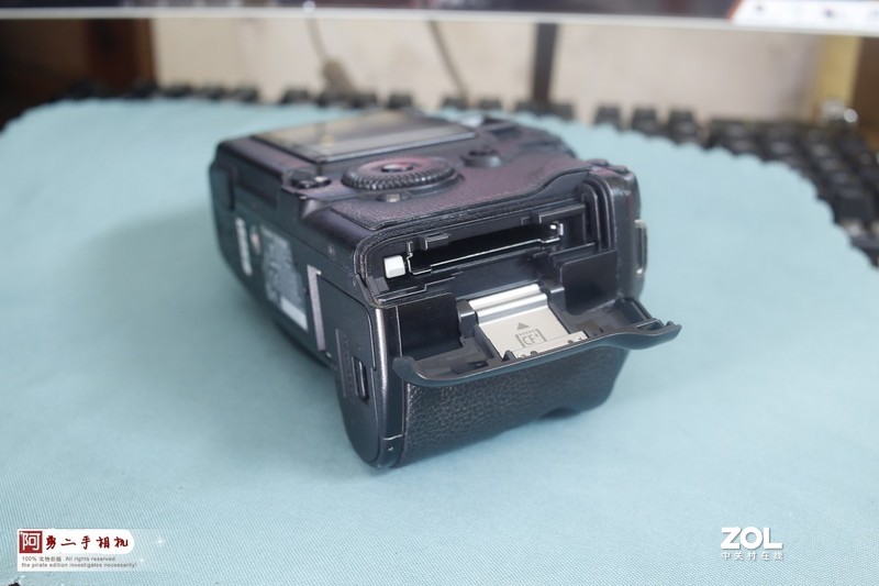 8.13日 佳能5D2 现货 价1580 不讲价