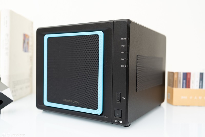 给NAS周全保护,2分钟更换电池，让APC BX650 UPS满血复活