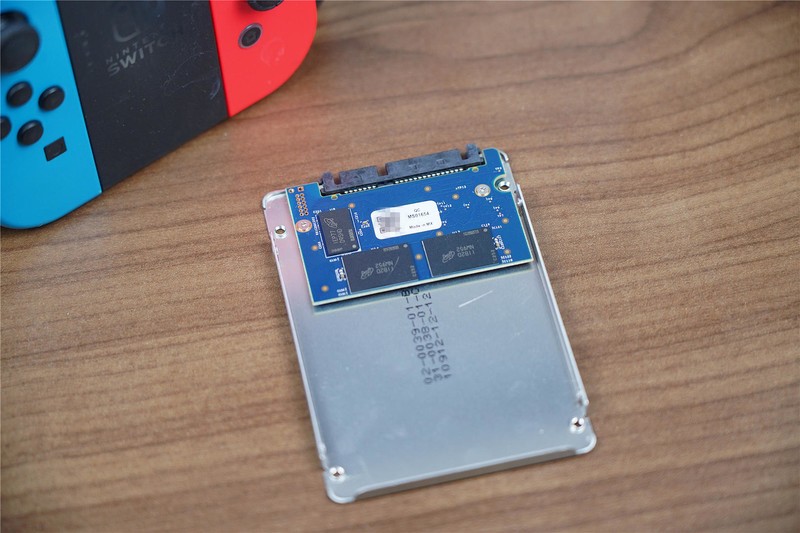 原厂颗粒，性能强悍，英睿达MX500 SATA SSD值得一试