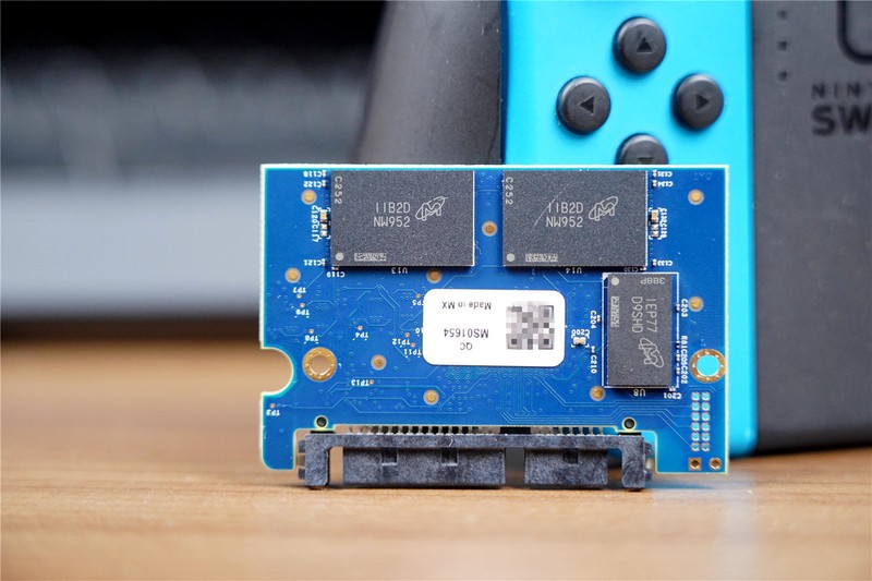 原厂颗粒，性能强悍，英睿达MX500 SATA SSD值得一试