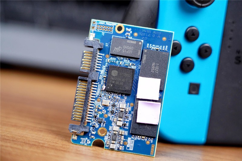 原厂颗粒，性能强悍，英睿达MX500 SATA SSD值得一试