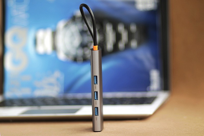 笔记本接口不够用 六口倍思扩展坞玩转办公设备