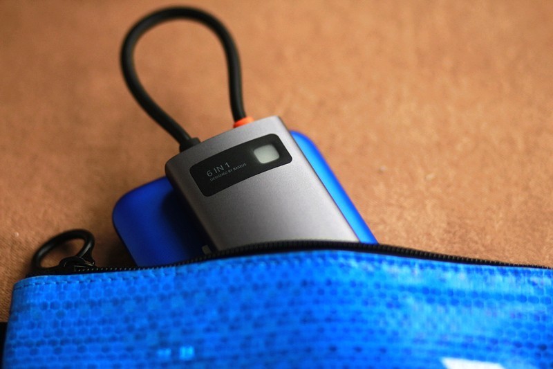 笔记本接口不够用 六口倍思扩展坞玩转办公设备