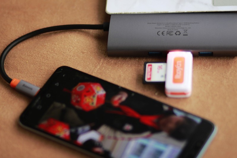 笔记本接口不够用 六口倍思扩展坞玩转办公设备