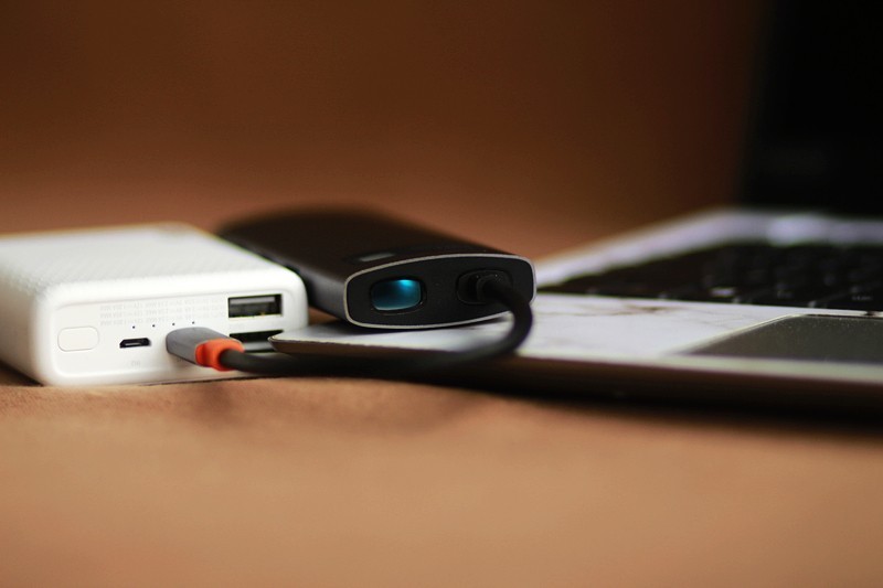 笔记本接口不够用 六口倍思扩展坞玩转办公设备