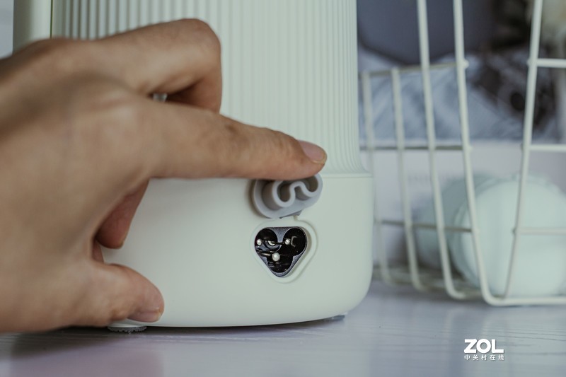 一机多能的小巧蒸煮养生杯——七彩叮当迷你养生壶，厨艺小白再也不怕了