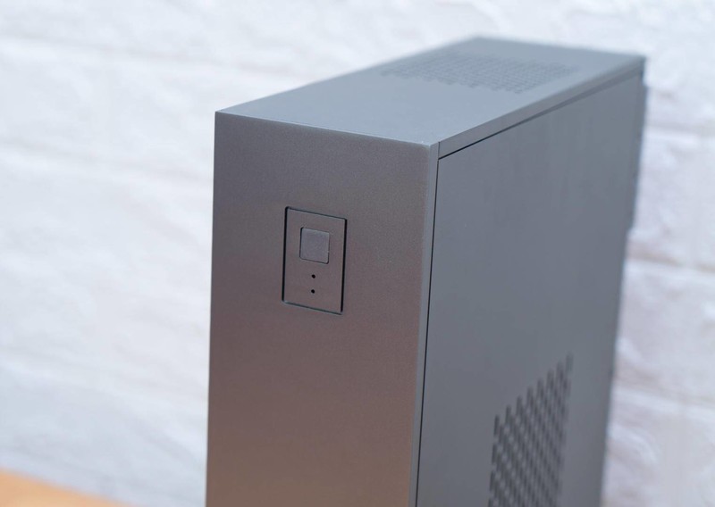 AMD超强APU加持，仅6L的极夜T660S，比DIY还给力