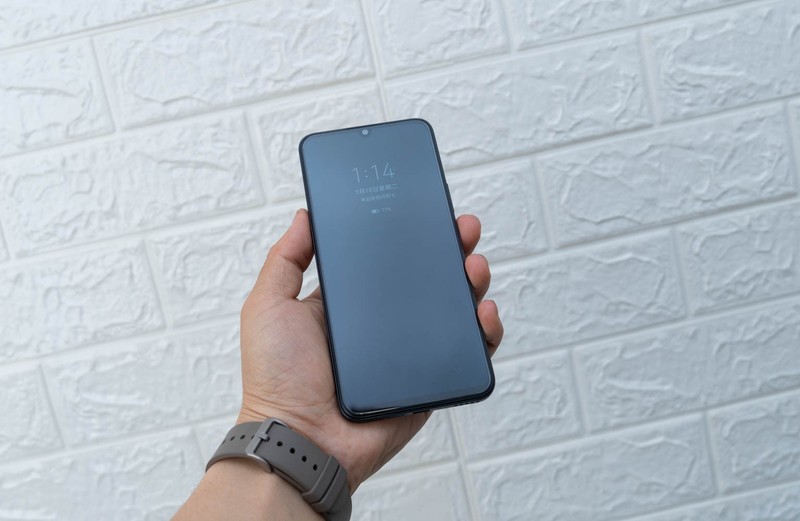 极致手感，66W快充，同价位无敌手，荣耀Play5测评