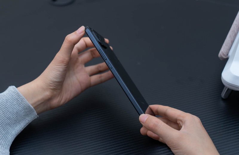 极致手感，66W快充，同价位无敌手，荣耀Play5测评