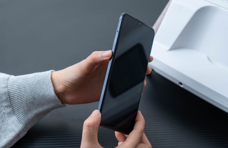 极致手感，66W快充，同价位无敌手，荣耀Play5测评