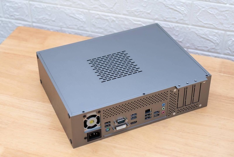 AMD超强APU加持，仅6L的极夜T660S，比DIY还给力