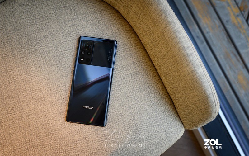 3000元预算手机推荐：主观点评荣耀 V40，除了颜值还有啥