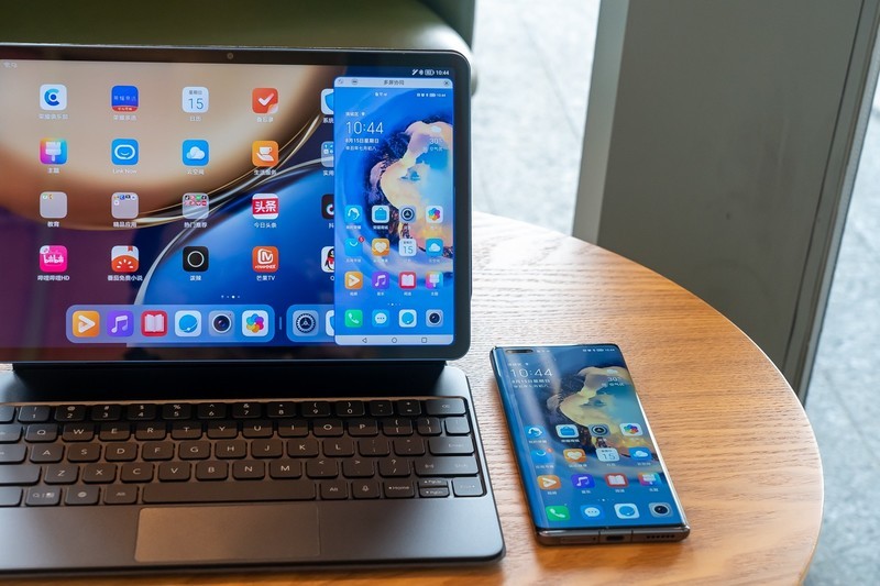 两大重磅配件加持，变身高效生产力工具——荣耀平板V7 Pro体验