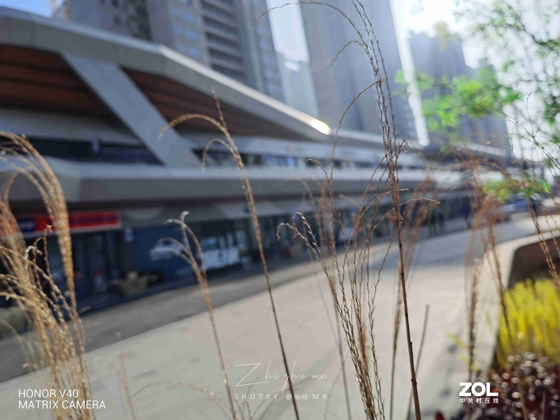 3000元预算手机推荐：主观点评荣耀 V40，除了颜值还有啥