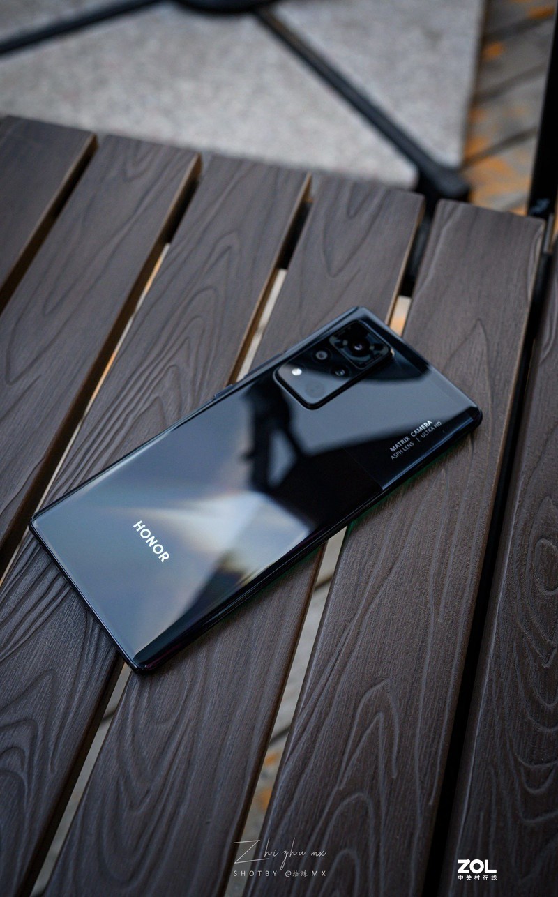 3000元预算手机推荐：主观点评荣耀 V40，除了颜值还有啥