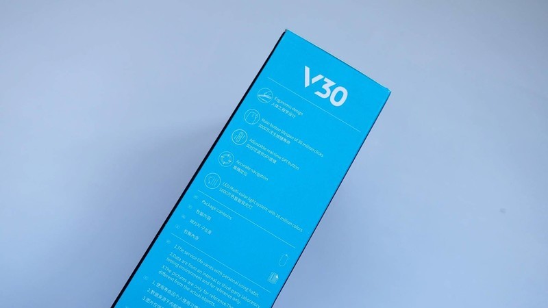 雷柏V30幻彩RGB游戏鼠标体验：曲线饱满，手感舒适