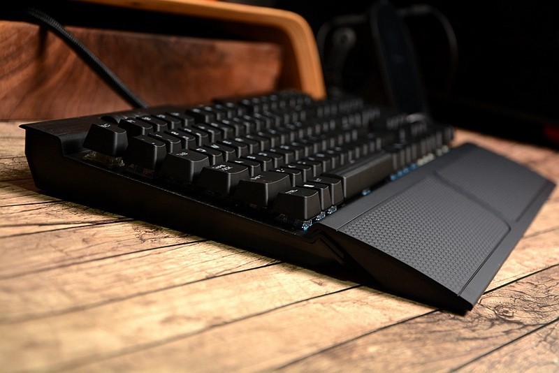 【DIY】魔改海盗船K70，主键区换成TTC快银轴，误触情况改善明显