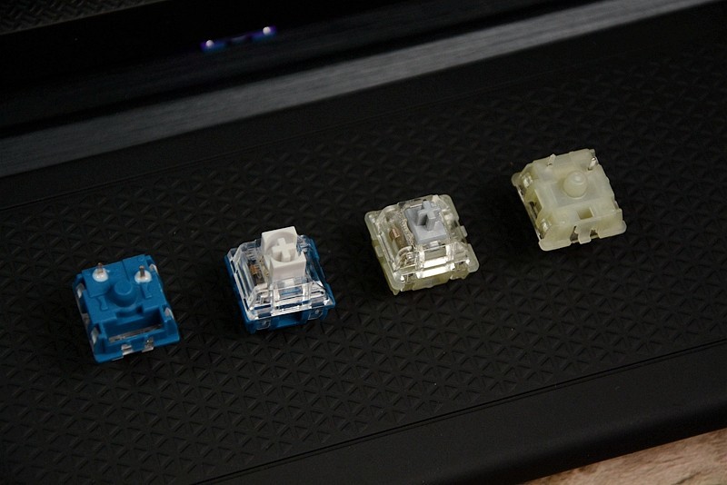 【DIY】魔改海盗船K70，主键区换成TTC快银轴，误触情况改善明显