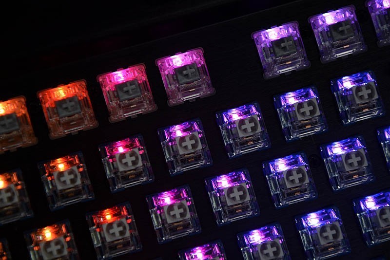 【DIY】魔改海盗船K70，主键区换成TTC快银轴，误触情况改善明显