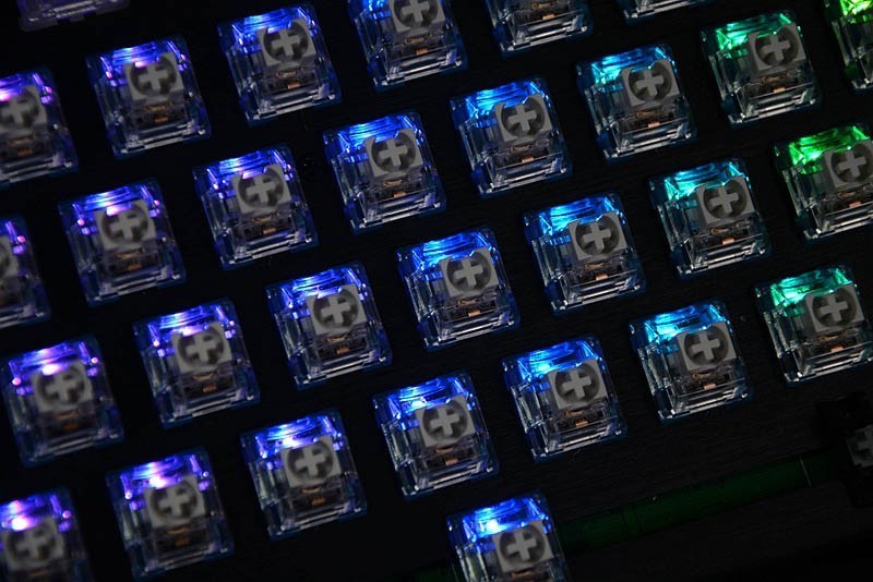 【DIY】魔改海盗船K70，主键区换成TTC快银轴，误触情况改善明显