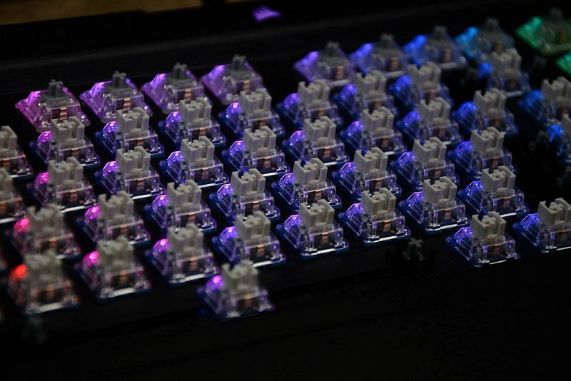 【DIY】魔改海盗船K70，主键区换成TTC快银轴，误触情况改善明显