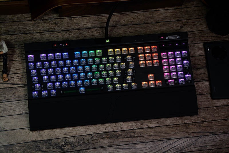 【DIY】魔改海盗船K70，主键区换成TTC快银轴，误触情况改善明显