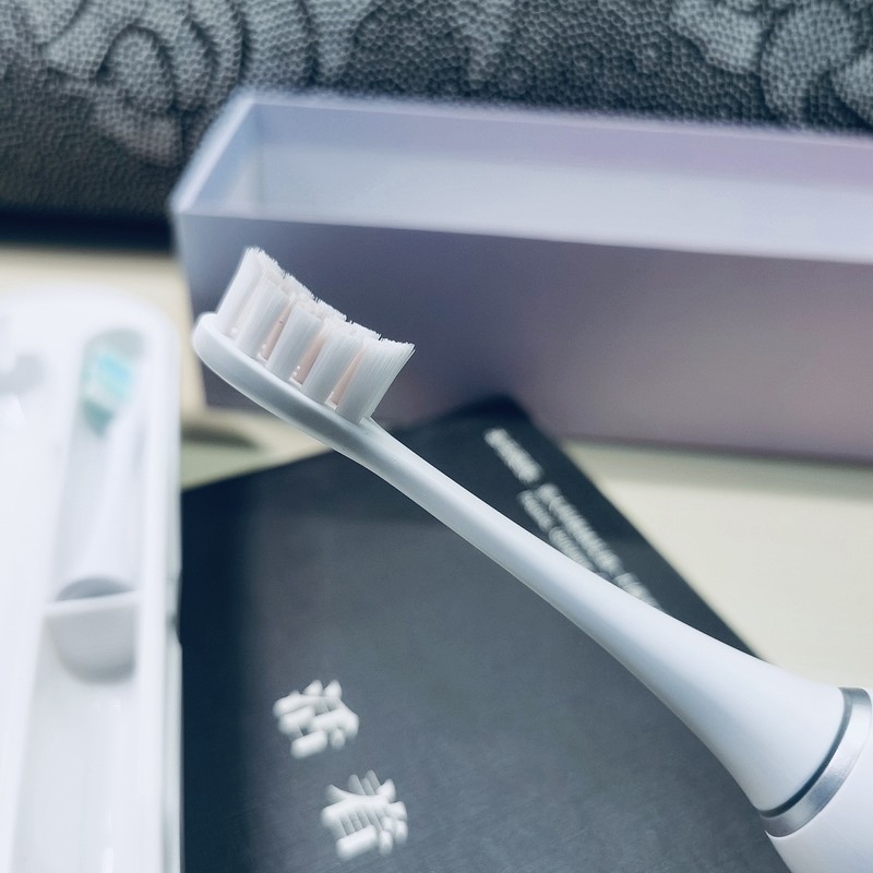 牙医推荐扉乐电动牙刷又如何？被调侃苦干不如直播带货
