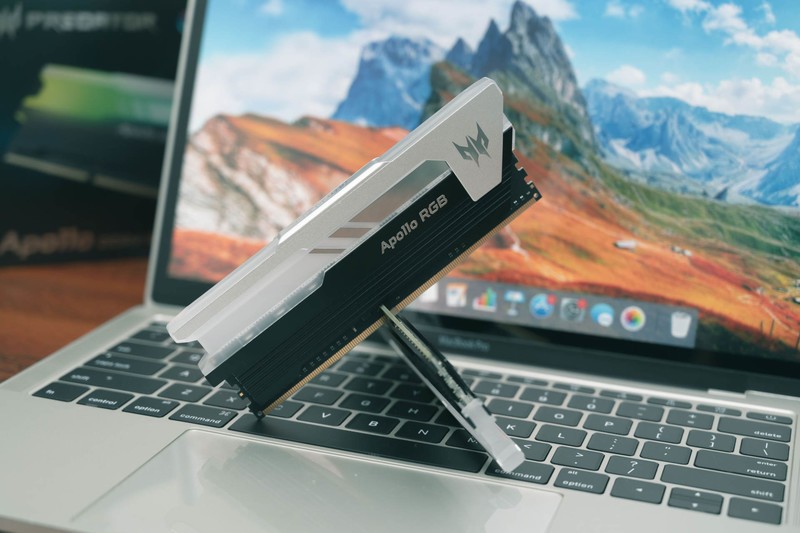 B-Die内存  有信仰无溢价的宏碁Predator Apollo上手体验