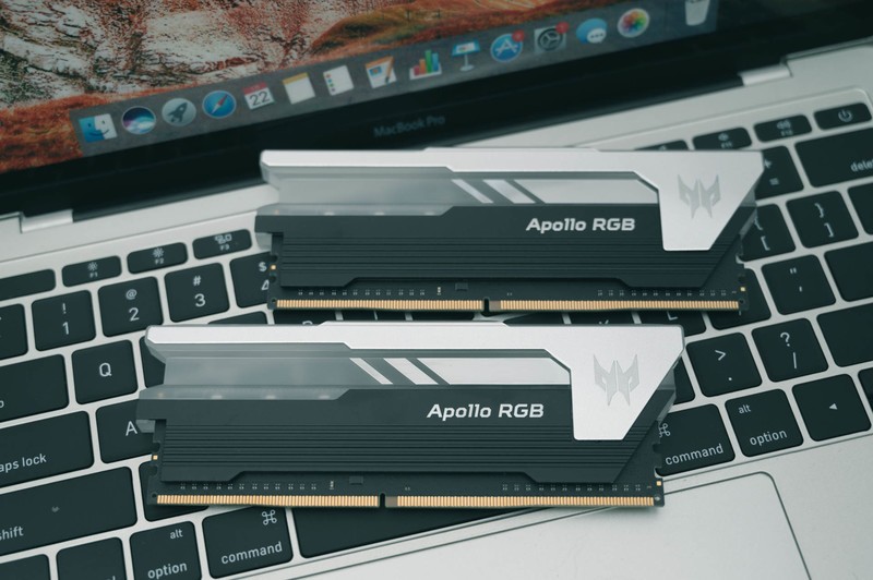 B-Die内存  有信仰无溢价的宏碁Predator Apollo上手体验