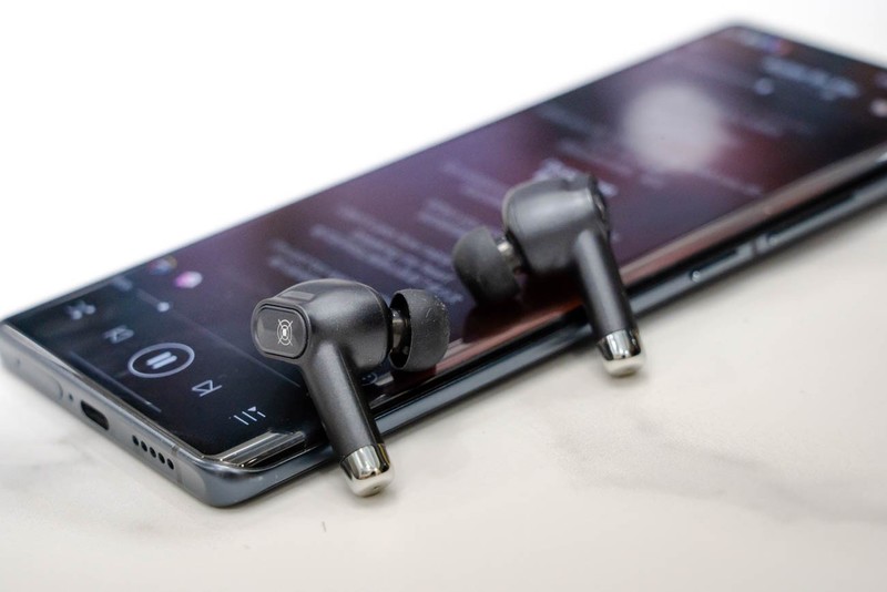 西圣XISEM Olaf TWS耳机评测：能打游戏能听音乐