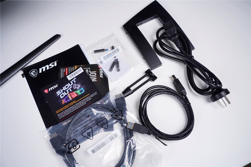 34英寸，21:9屏幕比例，还有高刷，这款微星MPG 343CQR电竞显示器真不错！