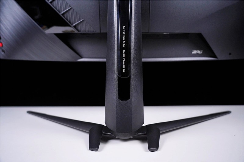 34英寸，21:9屏幕比例，还有高刷，这款微星MPG 343CQR电竞显示器真不错！