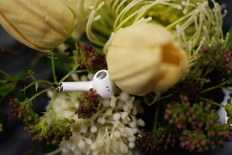 双通道低延迟 Baseus Bowie E8半入耳式蓝牙耳机