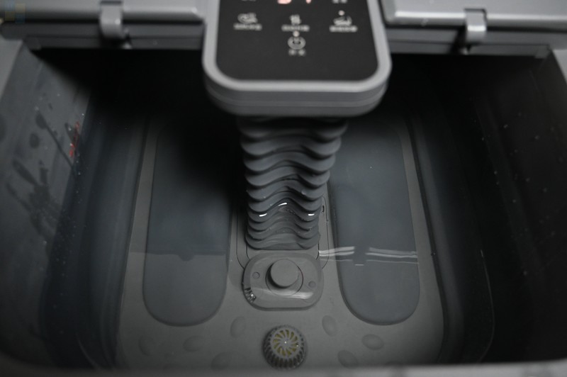 更省地儿的足浴器，按摩效果也很好，HITH智能自动折叠足浴器D3体验