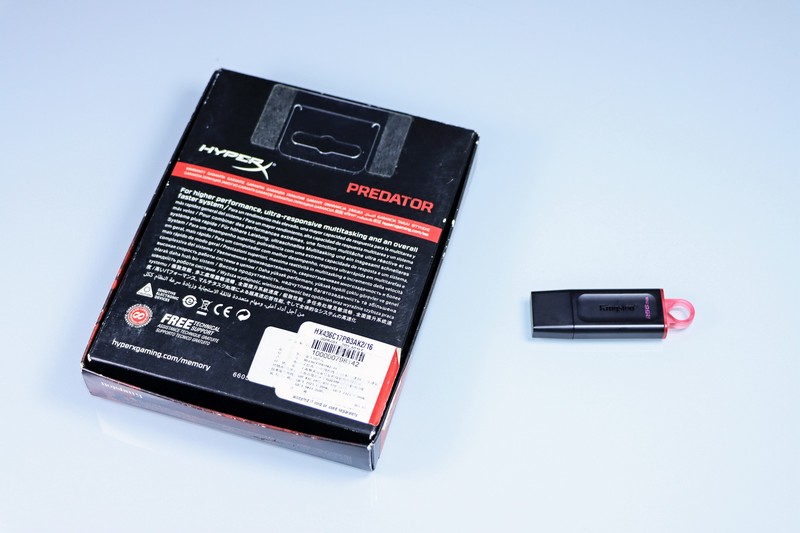 5800X 与 11700K 哪个更适合 CSGO 这一类对抗性较高的游戏呢？