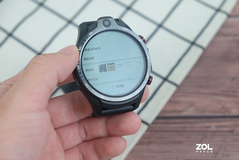 虽然是智能手表，我觉得用“备用机”的眼光看它很合适