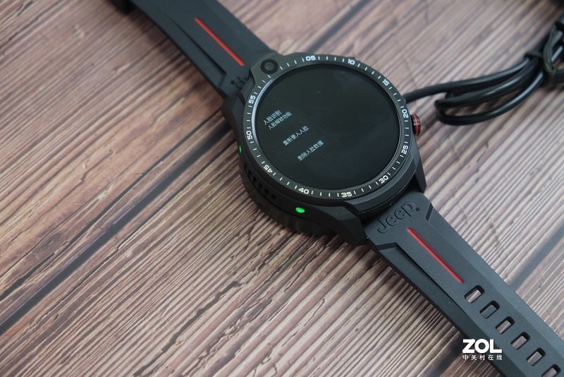 虽然是智能手表，我觉得用“备用机”的眼光看它很合适