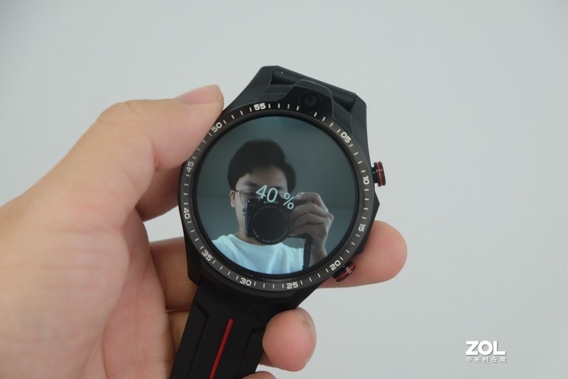 虽然是智能手表，我觉得用“备用机”的眼光看它很合适