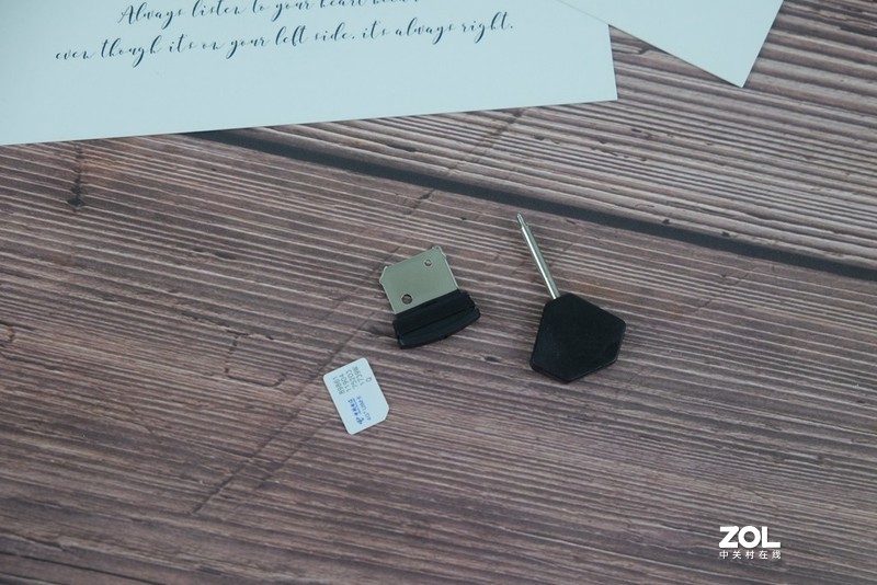 虽然是智能手表，我觉得用“备用机”的眼光看它很合适