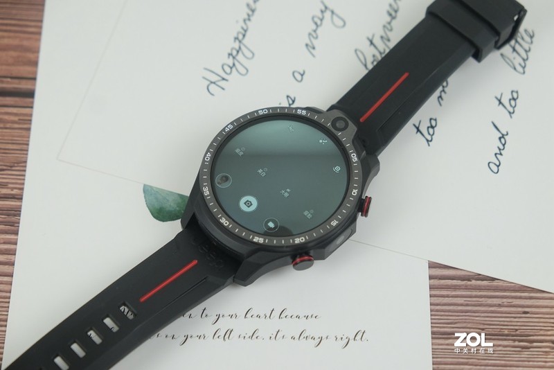 虽然是智能手表，我觉得用“备用机”的眼光看它很合适