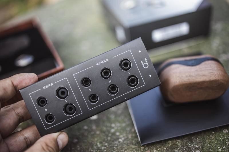 有排面，不拘一格的惠威AW-76真无线HiFi耳机体验