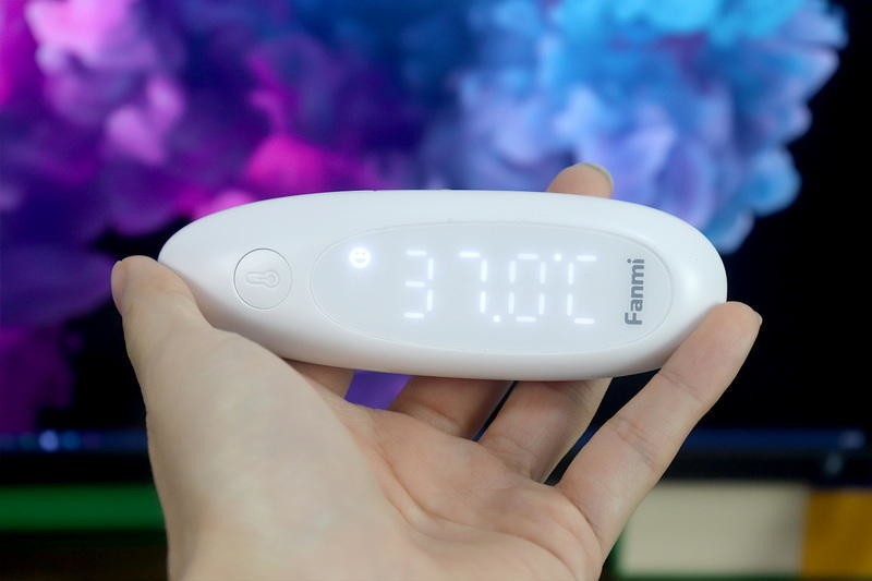 宝宝不闹，一秒测温，夜间也好用，凡米发光耳温计体验