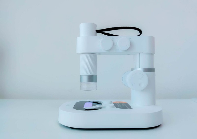 90后都没玩过的儿童玩具，当当狸显微镜体验：大屏成像+拆分设计