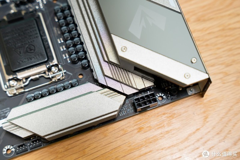 全功能B560 MATX主板，铭瑄MS-iCraft B560M WiFi 电竞游戏主板上手体验