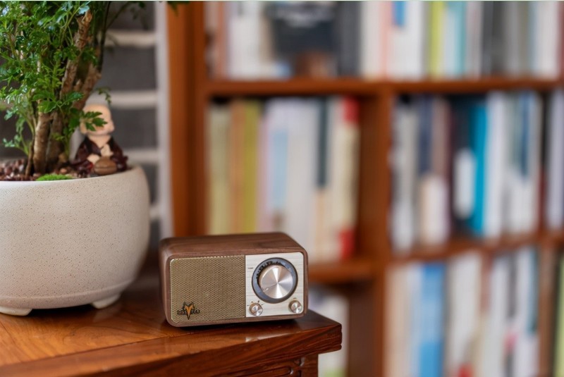 复古颜值结合最新科技，山进 MASTER M1无线蓝牙音箱收音机体验有感