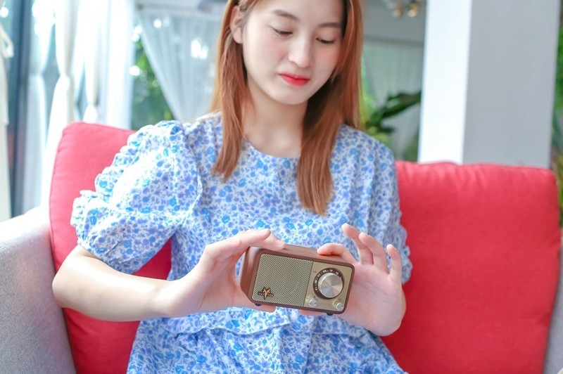 复古颜值结合最新科技，山进 MASTER M1无线蓝牙音箱收音机体验有感