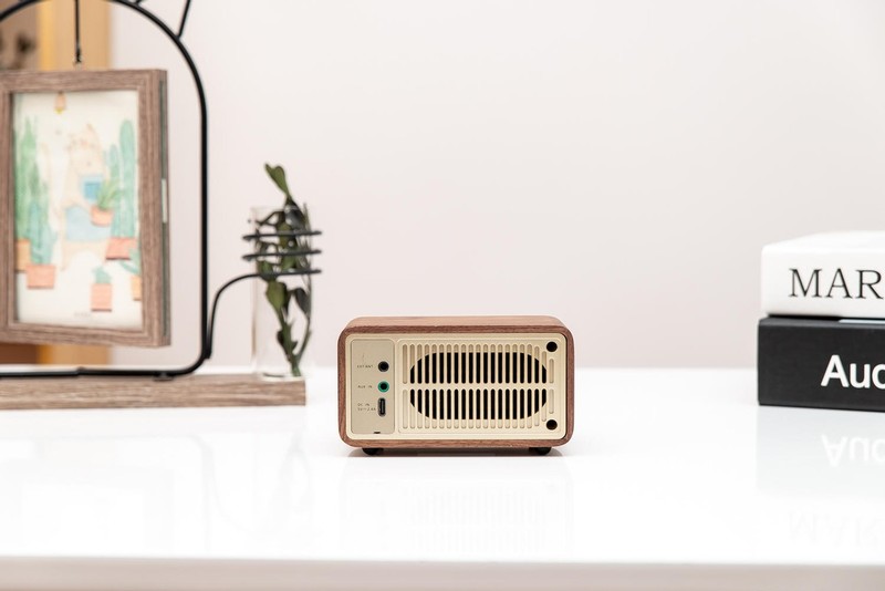 复古颜值结合最新科技，山进 MASTER M1无线蓝牙音箱收音机体验有感