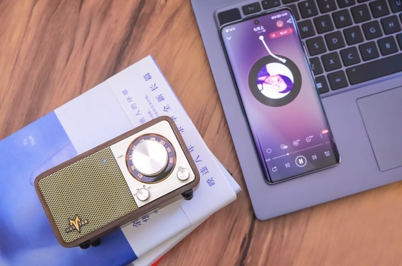 复古颜值结合最新科技，山进 MASTER M1无线蓝牙音箱收音机体验有感