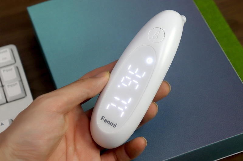 宝宝不闹，一秒测温，夜间也好用，凡米发光耳温计体验